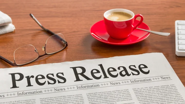 Greenlane and PAX Renew Distribution Agreement