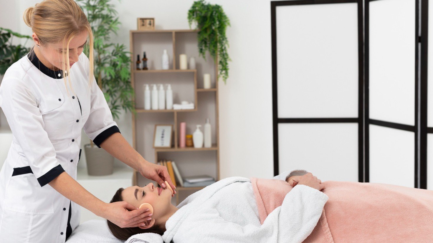 Local SEO vs Multimedia Content: What Works for London Cosmetic Clinics?