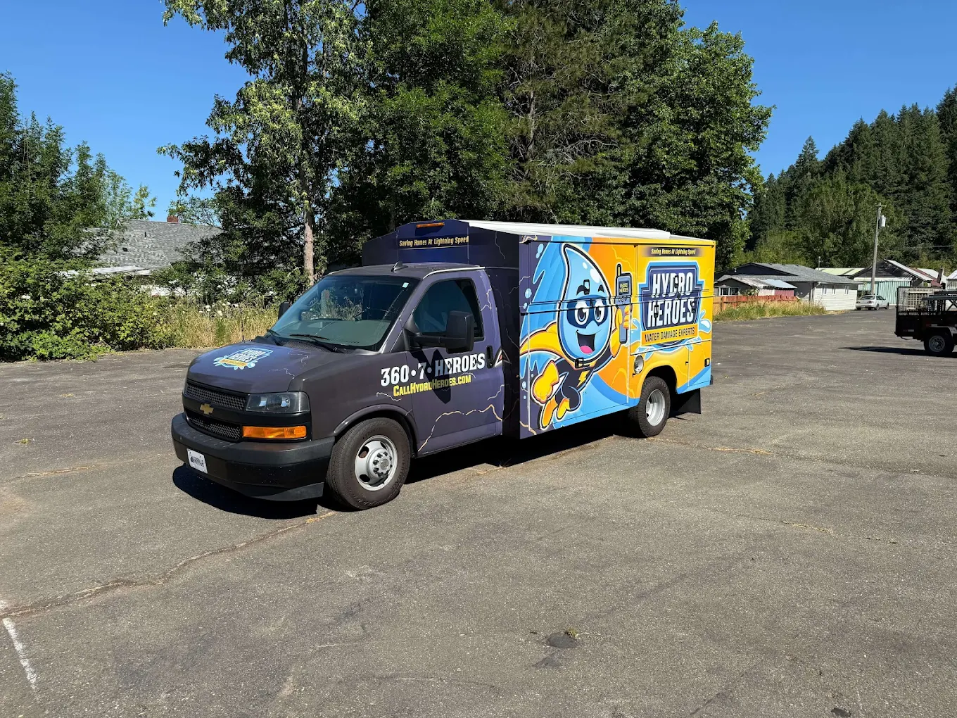 Hydro Heroes Releases Comprehensive Guide for Homeowners Facing Roof Leak Emergencies