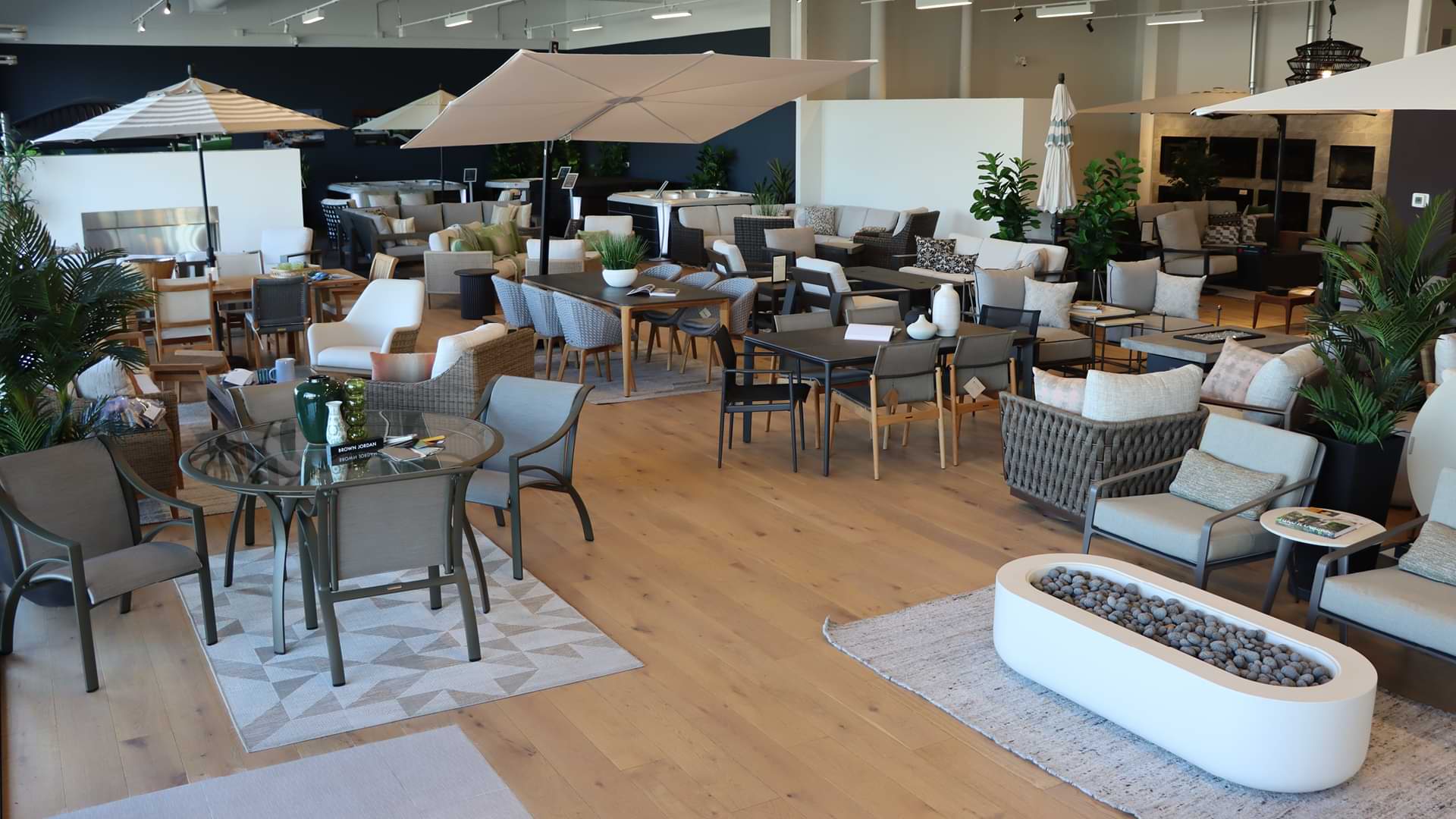 Custom Fireplace Patio & Bbq Relocates to New 10,000-Square-Foot Showroom After 52 Years