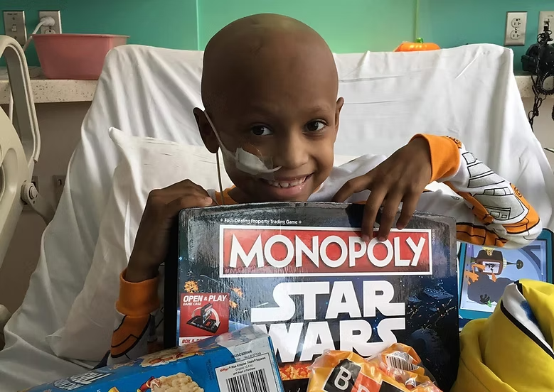 Top Workplace Converted to Santa’s Workshop on Giving Tuesday to Spread ‘Big Love’ This Holiday Season